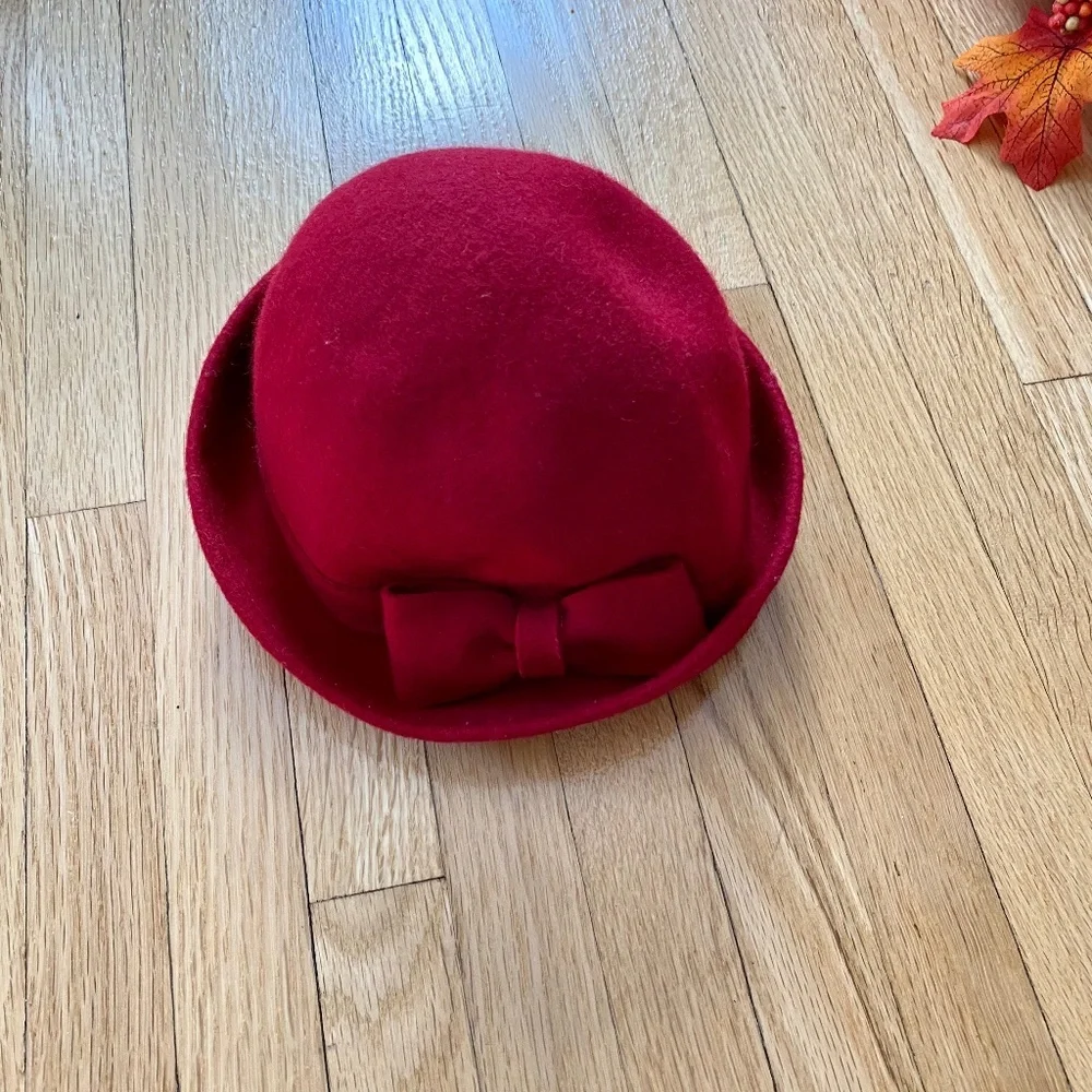 Gymboree‎ Felted 100% Wool Bow Cloche Red Hat Baby Girl Size 0–12 Months